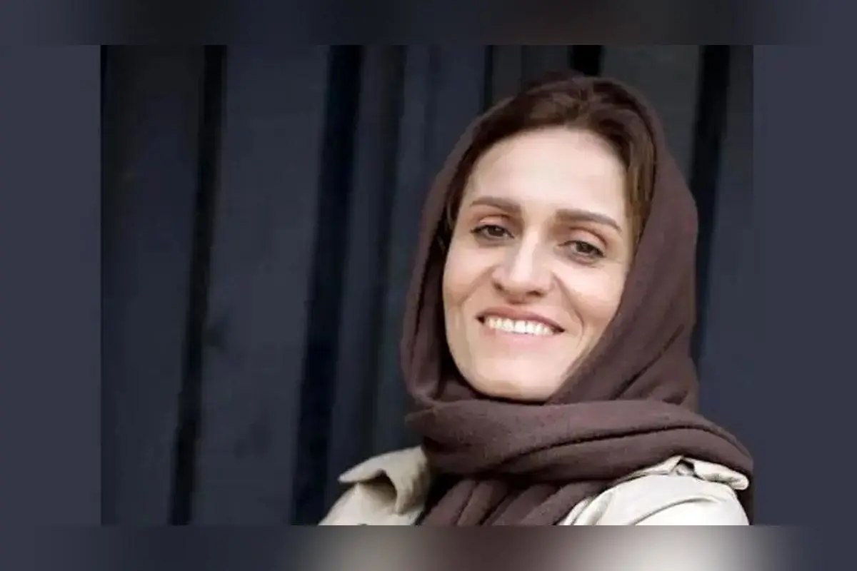 تصاویر نادر از آتیه جاوید در نقش مادر گلرخ در سریال از یاد رفته؛ پس از 14 سال و در 50 سالگی