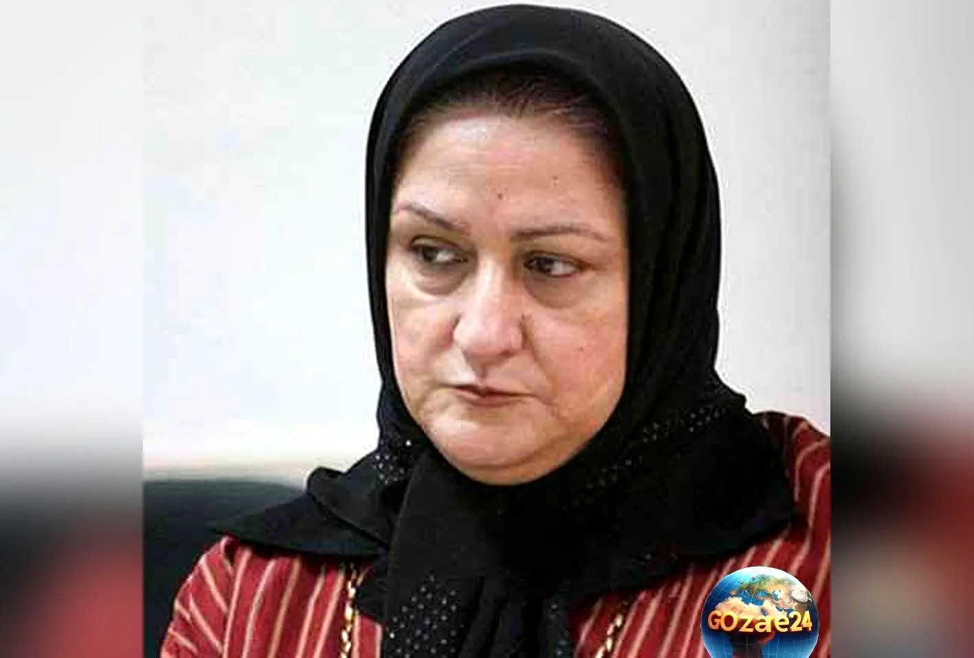 تصویر احساسی مریم امیرجلالی در کنار مزار برادر فقیدش؛ لحظه‌ای غم‌انگیز و پر از دلداری