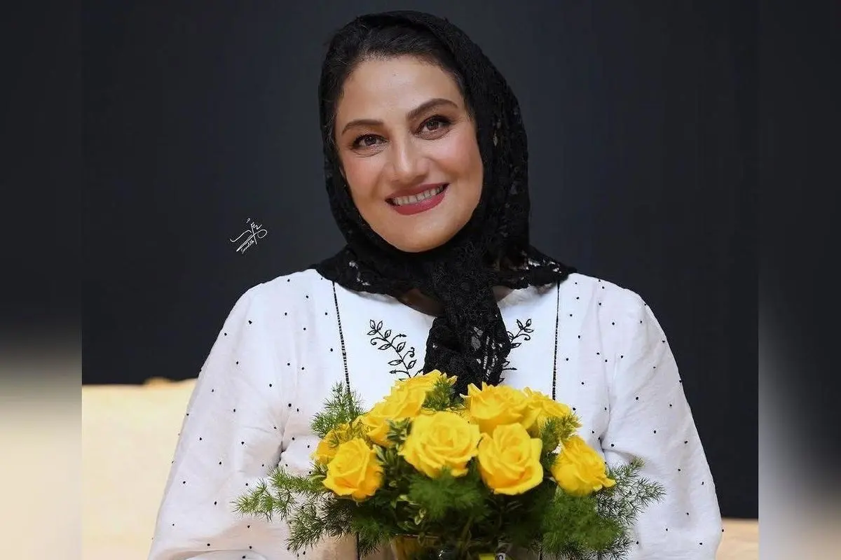 خانم بازیگر در کافه دنج و پاییزی با فضای خاص و آرامش‌بخش آخر هفته خود را سپری کرد!