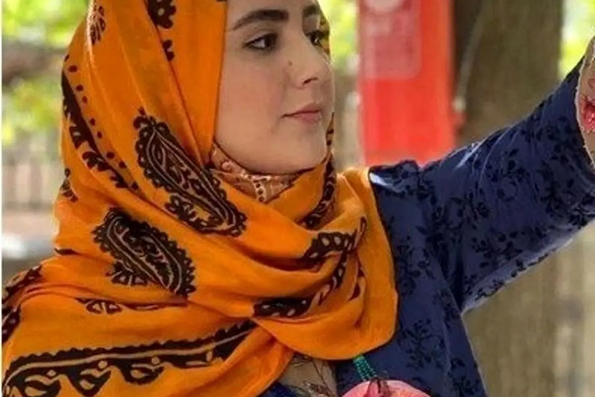 بررسی استایل سنتی و لوکیشن آرام‌بخش خانم دکتر "باوان" در سریال نون خ؛ نگاهی به سبک منحصر‌به‌فرد مهرنوش طوسی