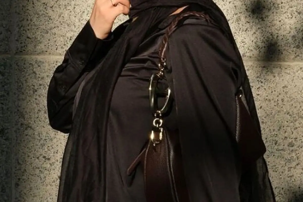 تیپ لاکچری و مدرن پسر بهرام رادان و مینا مختاری با لباس گوچی برای واکسن زدن + عکس