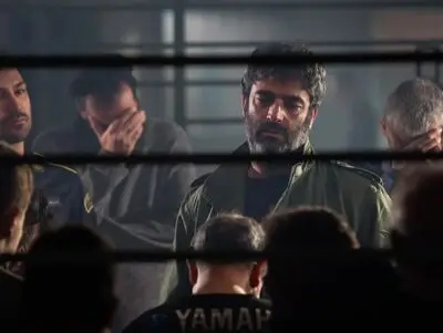 منوچهر هادی با سریال «یک سه هفت» به تلویزیون می‌آید | اولین تجربه بازیگری کارگردان سرشناس

