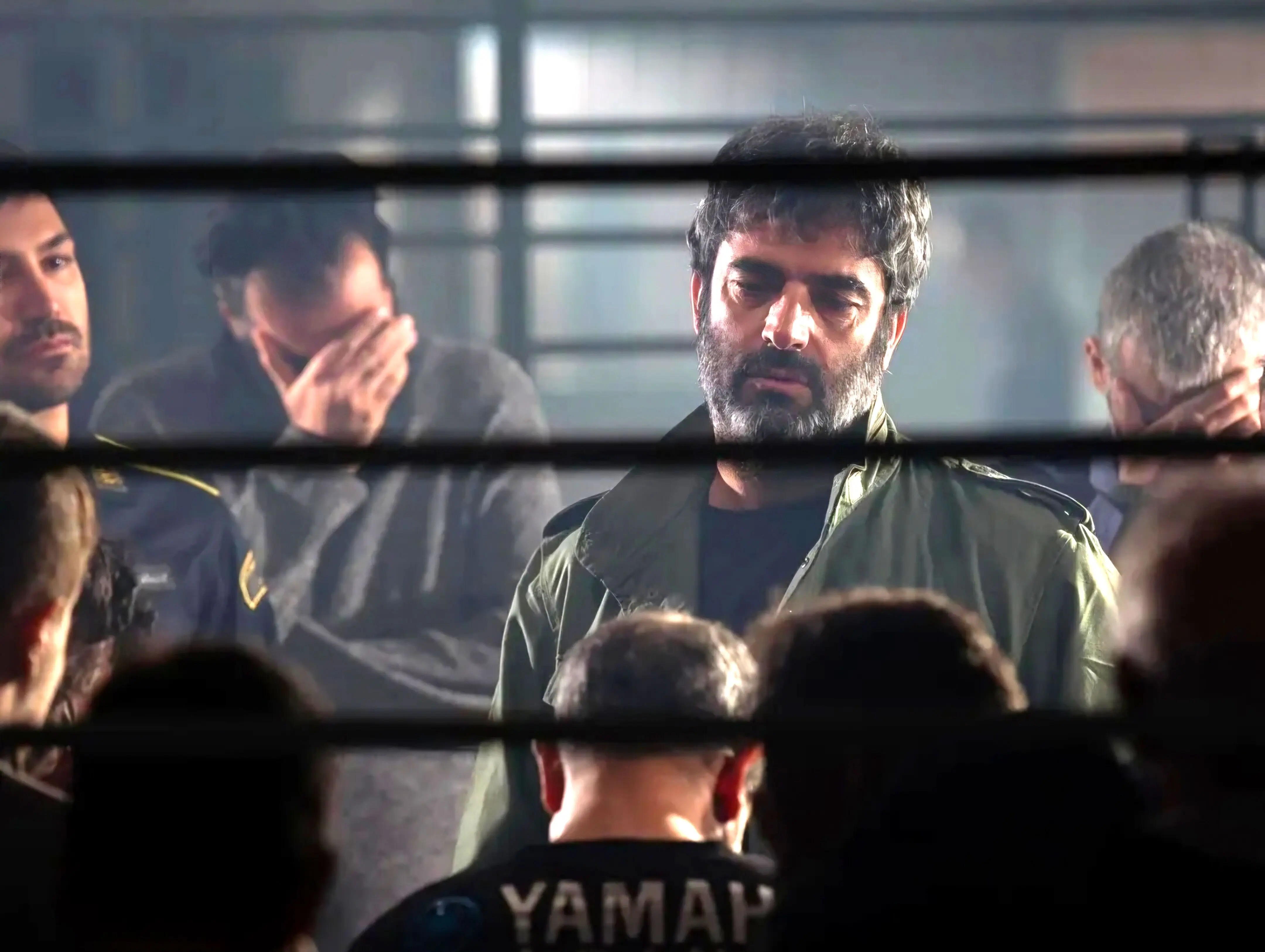 منوچهر هادی با سریال «یک سه هفت» به تلویزیون می‌آید | اولین تجربه بازیگری کارگردان سرشناس


