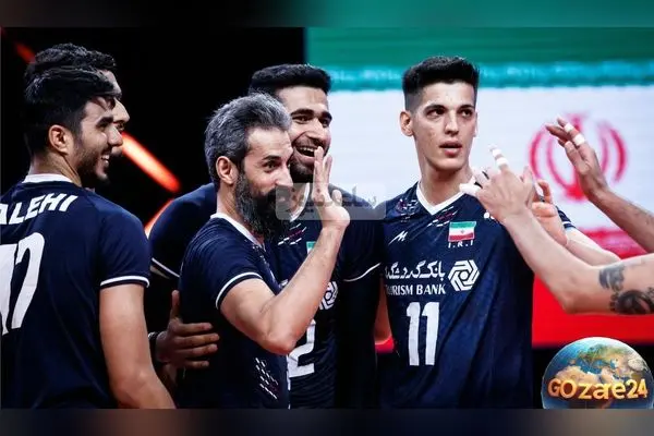 وداع احساسی اسماعیل مسافر با رفیق قدیمی‌اش در مراسم والیبال؛ یاد و خاطره صابر کاظمی زنده نگه داشته شد