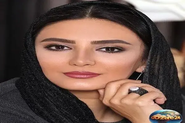 لیندا کیانی و دوستانش در تماشاخانه ایران‌شهر برای تماشای تئاتر | زندگی هنری و فعالیت‌های جدید این بازیگر محبوب