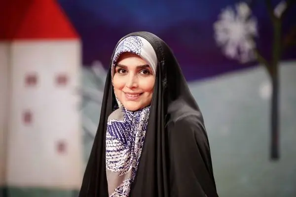 بیوگرافی کامل مژده لواسانی مجری، نویسنده و کارگردان رادیو و تلویزیون + عکس و جزئیات زندگی‌نامه