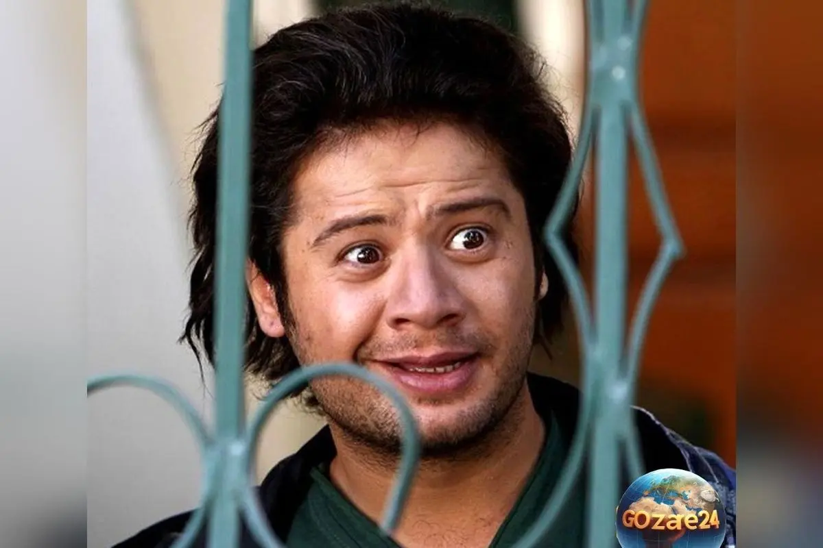 تصویر لوکس و دلباز آشپزخانه و حیاط علی صادقی با کابینت‌های مشکی مدرن و طراحی خاص