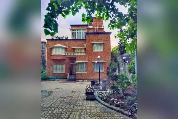 ضیافت هنر و معماری در خانه تاریخی استاد حسین لرزاده، معمار بزرگ ایرانی