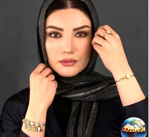 عکس متفاوت و خاطره‌انگیز متین ستوده بر روی پشت بام خانه قدیمی با استایل خاص