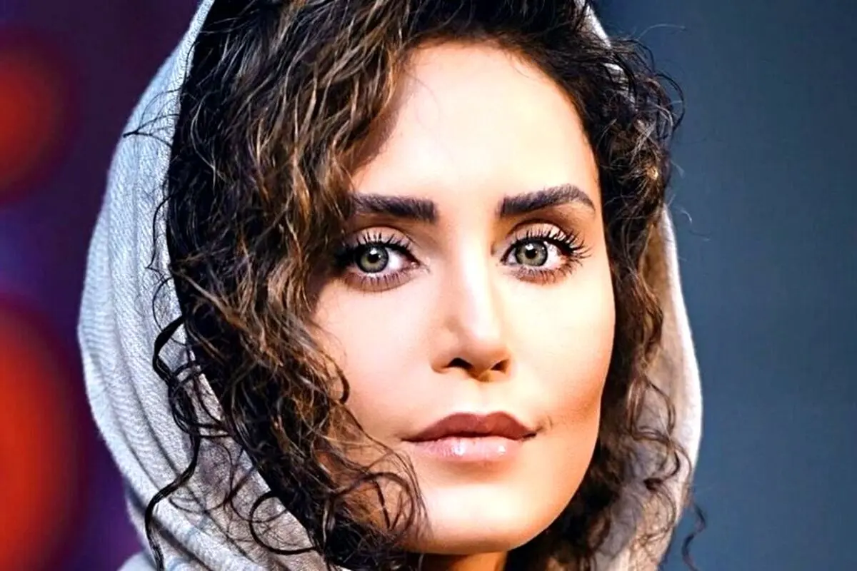 الناز شاکردوست با انتشار عکس جدید، خواهر جوان و زیبایش الیکا را در کنار خود معرفی کرد + جزئیات تولد ۳۳ سالگی