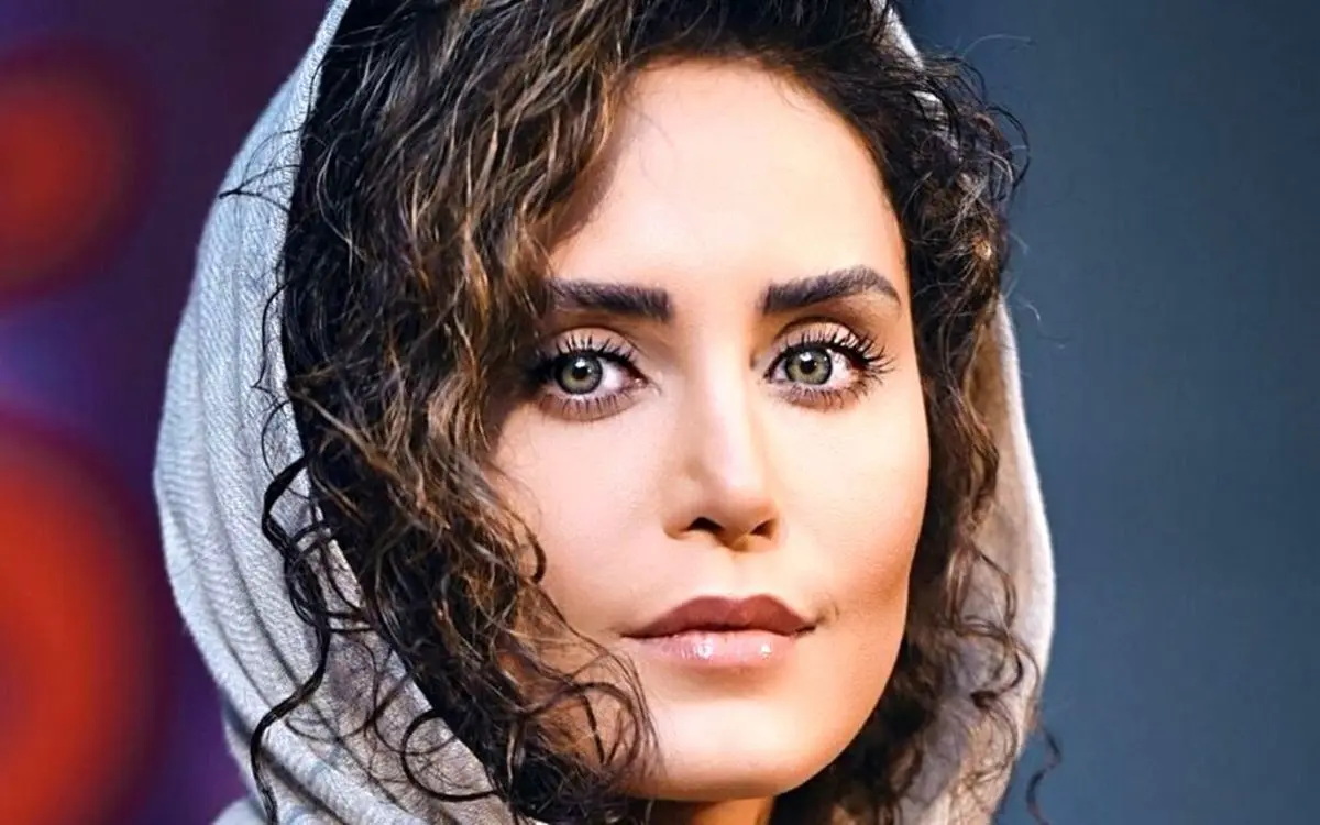 الناز شاکردوست با انتشار عکس جدید، خواهر جوان و زیبایش الیکا را در کنار خود معرفی کرد + جزئیات تولد ۳۳ سالگی