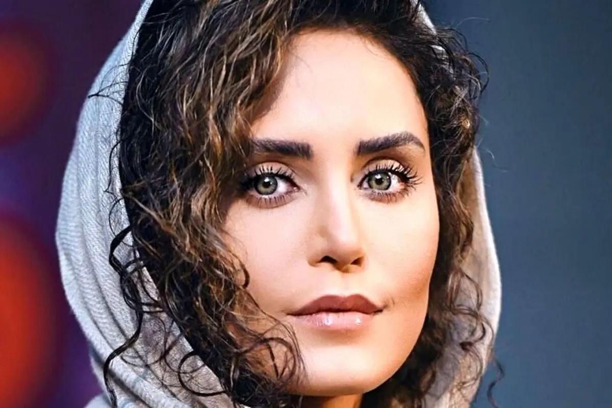 الناز شاکردوست با انتشار عکس جدید، خواهر جوان و زیبایش الیکا را در کنار خود معرفی کرد + جزئیات تولد ۳۳ سالگی