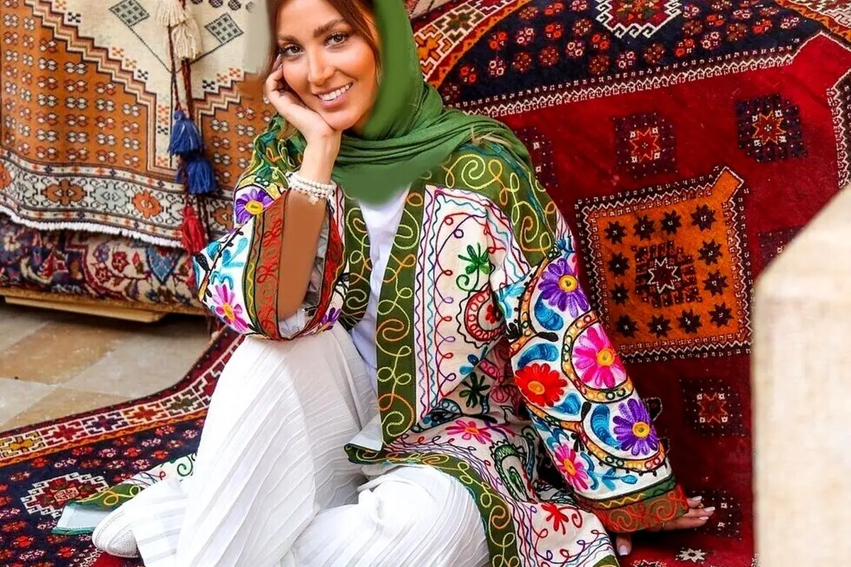 عکس و جزئیات دیدار مینا مختاری و پسر کوچولوی تُپلش جان در کافه مدرن تهرانی؛ آقا کوچولو چه بزرگ شده است!