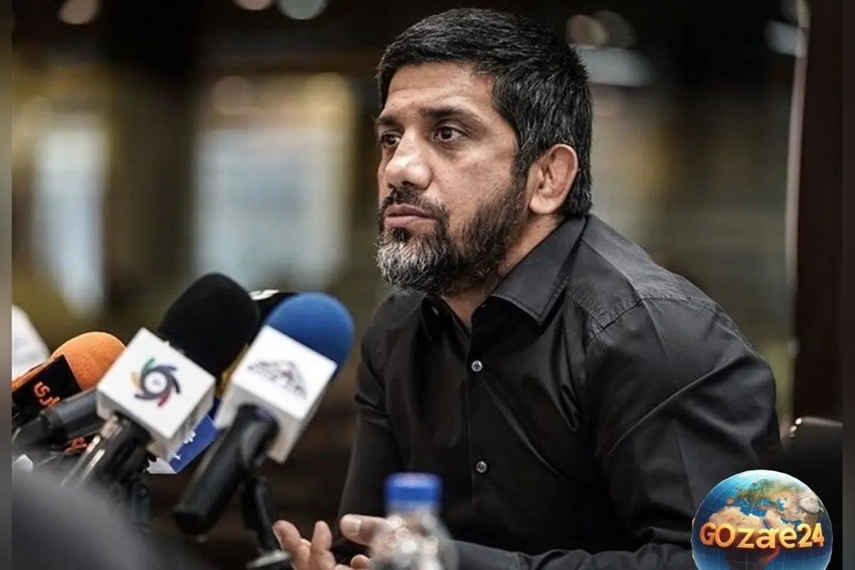 علیرضا دبیر به رضا پهلوی: از چهارده‌سالگی کار کردم، تو هنوز از ننه‌ات پول می‌گیری!