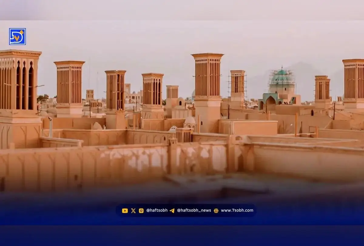 کتاب «دیباچهٔ عمر»: مروری جامع بر تحولات تاریخی، اجتماعی و اقتصادی یزد در دو سده اخیر با اسناد خانوادگی و تصاویر منحصربه‌فرد