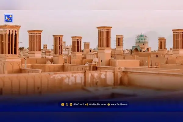 کتاب «دیباچهٔ عمر»: مروری جامع بر تحولات تاریخی، اجتماعی و اقتصادی یزد در دو سده اخیر با اسناد خانوادگی و تصاویر منحصربه‌فرد