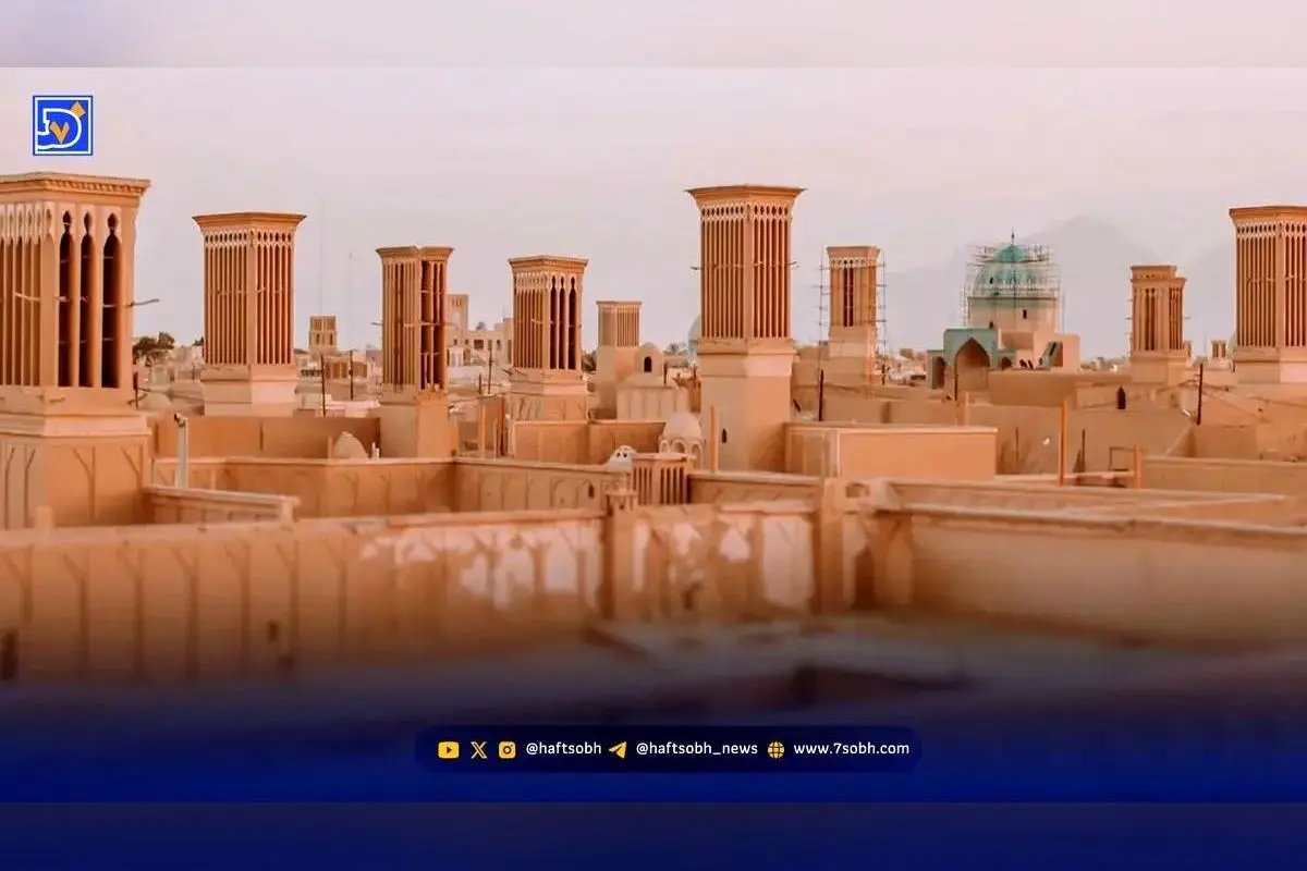 کتاب «دیباچهٔ عمر»: مروری جامع بر تحولات تاریخی، اجتماعی و اقتصادی یزد در دو سده اخیر با اسناد خانوادگی و تصاویر منحصربه‌فرد