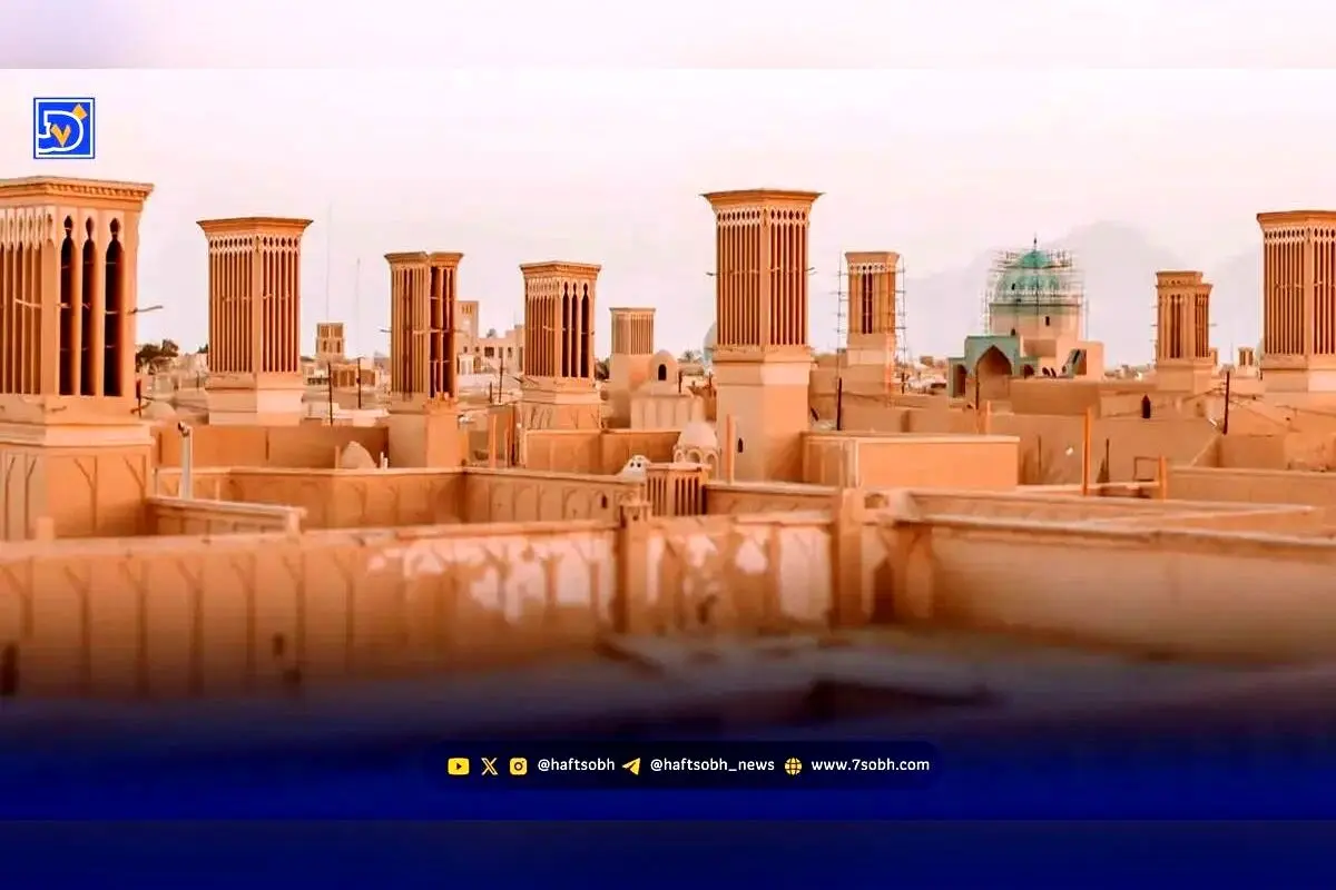 کتاب «دیباچهٔ عمر»: مروری جامع بر تحولات تاریخی، اجتماعی و اقتصادی یزد در دو سده اخیر با اسناد خانوادگی و تصاویر منحصربه‌فرد