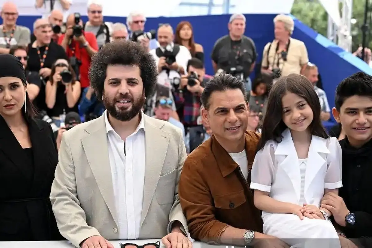 پژمان جمشیدی در چهار فیلم روی پرده سینما؛ «زن و بچه»، «جزایر قناری»، «مرد عینکی» و اکران همزمان فیلم «زن و بچه» سعید روستایی