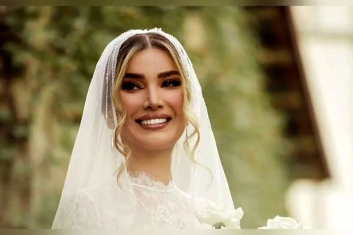 عکس‌های لوکس و باشکوه از گل‌آرایی لاکچری جشن عروسی متین ستوده و کامران تفتی