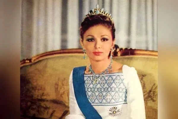 دکوراسیون لوکس و سلطنتی اتاق خواب فرح پهلوی در کاخ سفید مجموعه سعدآباد + تصاویر