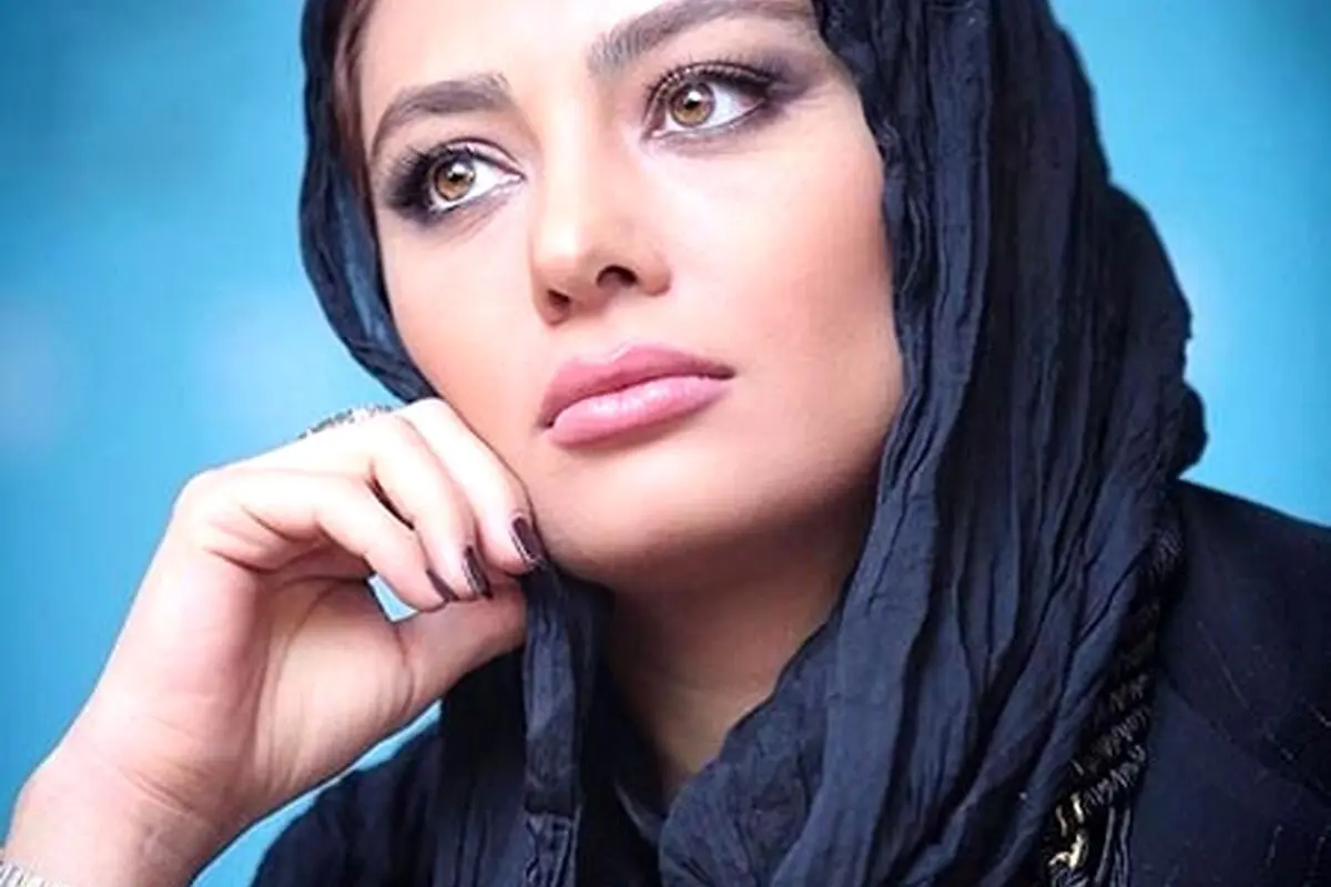 استایل سرمه‌ای و طلایی یکتا ناصر در سفر خارجی به عمان؛ عکس‌های جدید و دیدنی از ستایل خاص بازیگر محبوب
