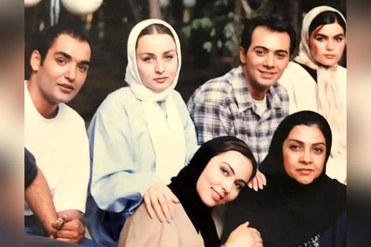 رونمایی از برادر مهندس خوش‌تیپ و خانواده پرستو صالحی، مجری جنجالی «عشق ابدی»