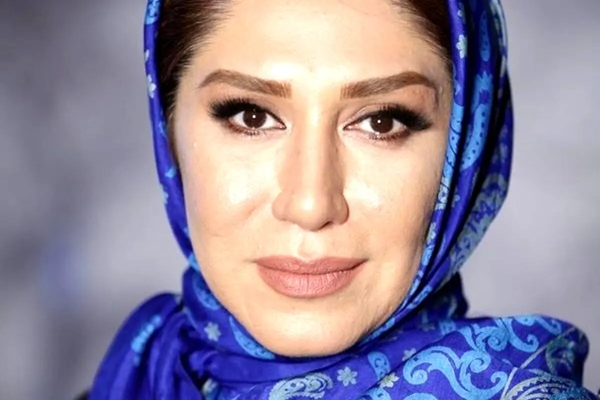 نسیم ادبی از عشق دور و دلتنگی بی‌پایان خود برای کسی که در کنار او نیست، پرده برداشت