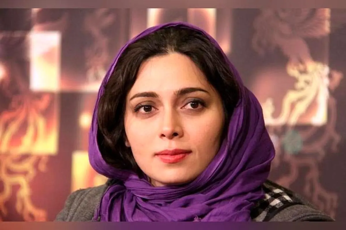 میز تلویزیون منحصربه‌فرد و طراحی مدرن خانه پگاه آهنگرانی؛ دکوراسیون خاص و جذاب در فضای مدرن