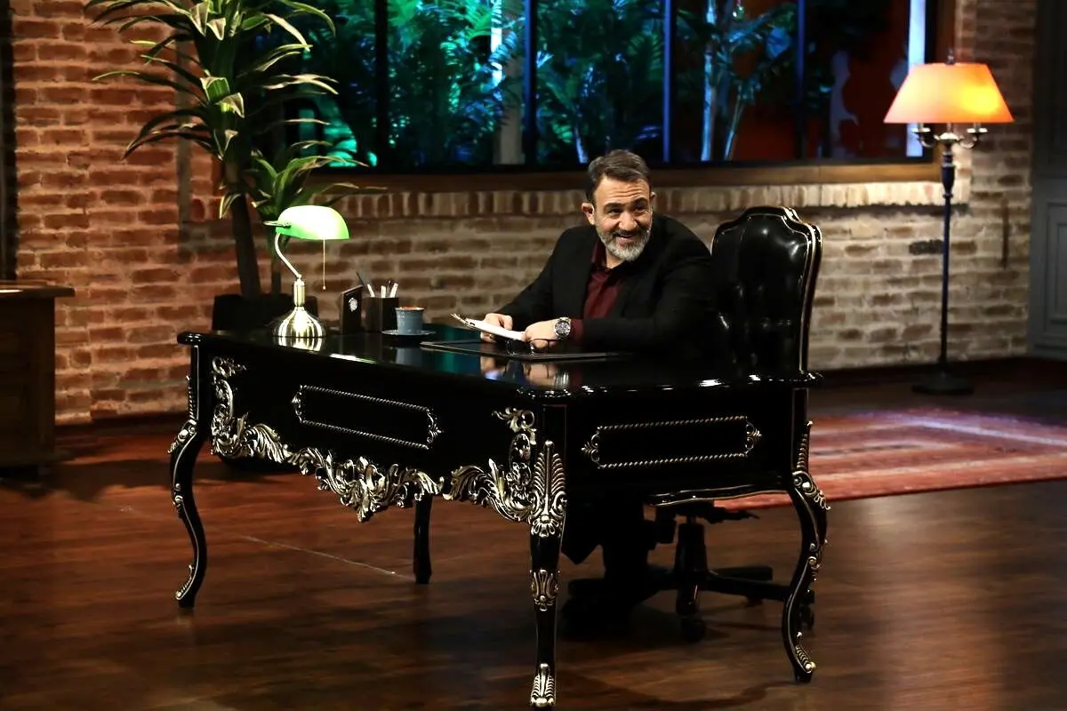 «شب‌خوش»: برنامه شبانه متفاوت مهران غفوریان در شبکه سه سیما، سه سال پربار و پر از لحظات طنز و چالش‌های جذاب