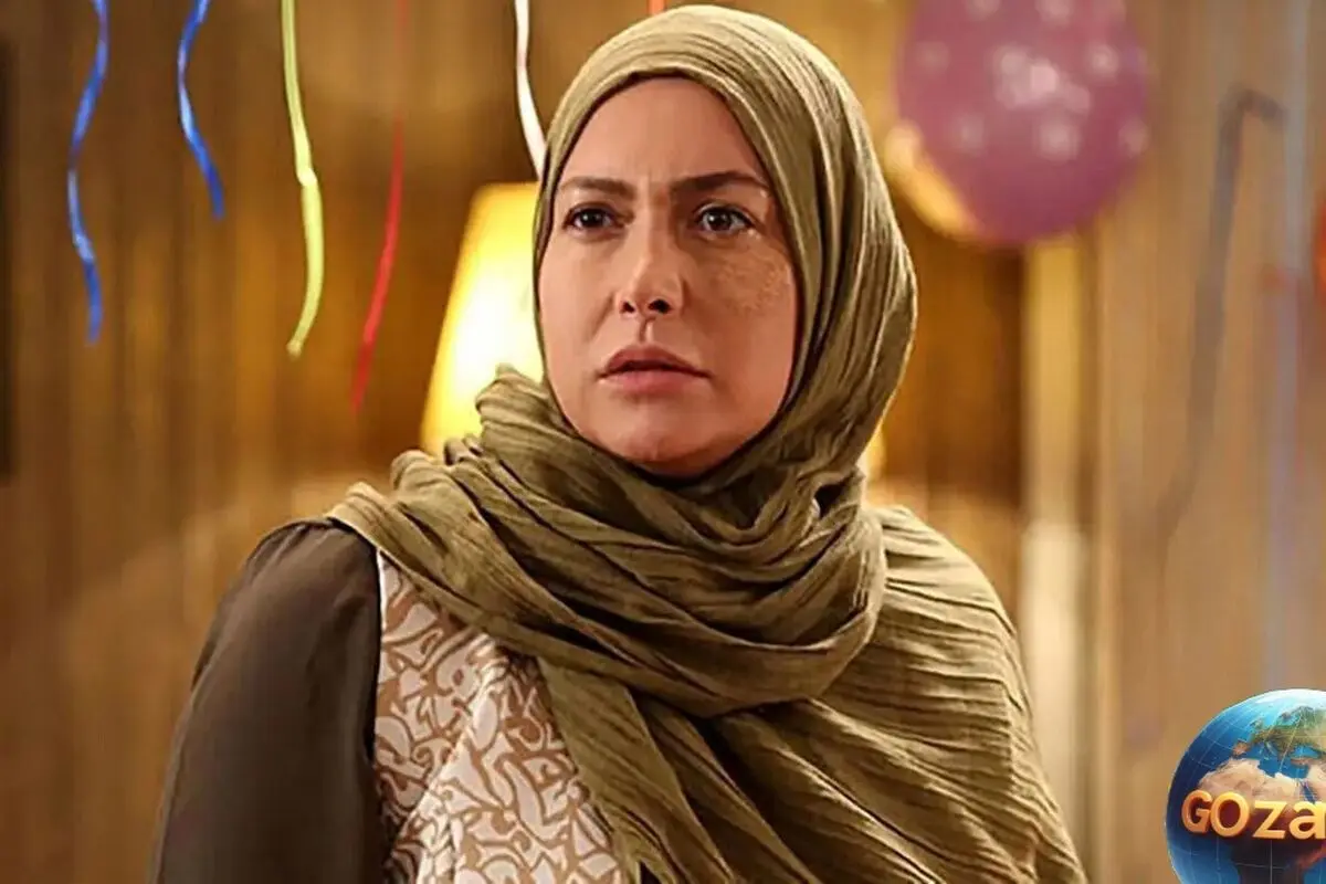 تصویر مشترک از فریبا نادری و مریم کاویانی؛ دو هنرمند اصیل ایرانی در کنار هم روی مبل راحتی