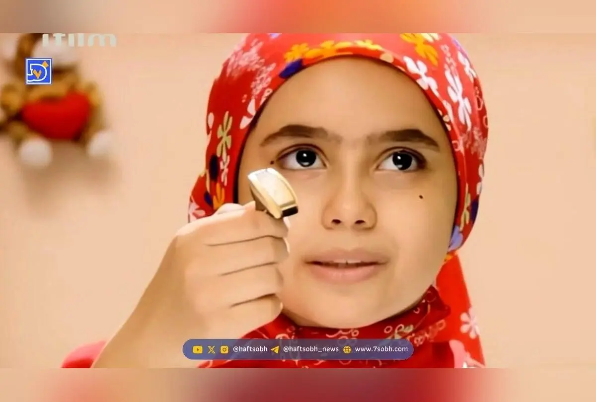 بیوگرافی مبینا آتشی و تغییر چهره جذابش + عکس‌های جدید با مادر و همسرش