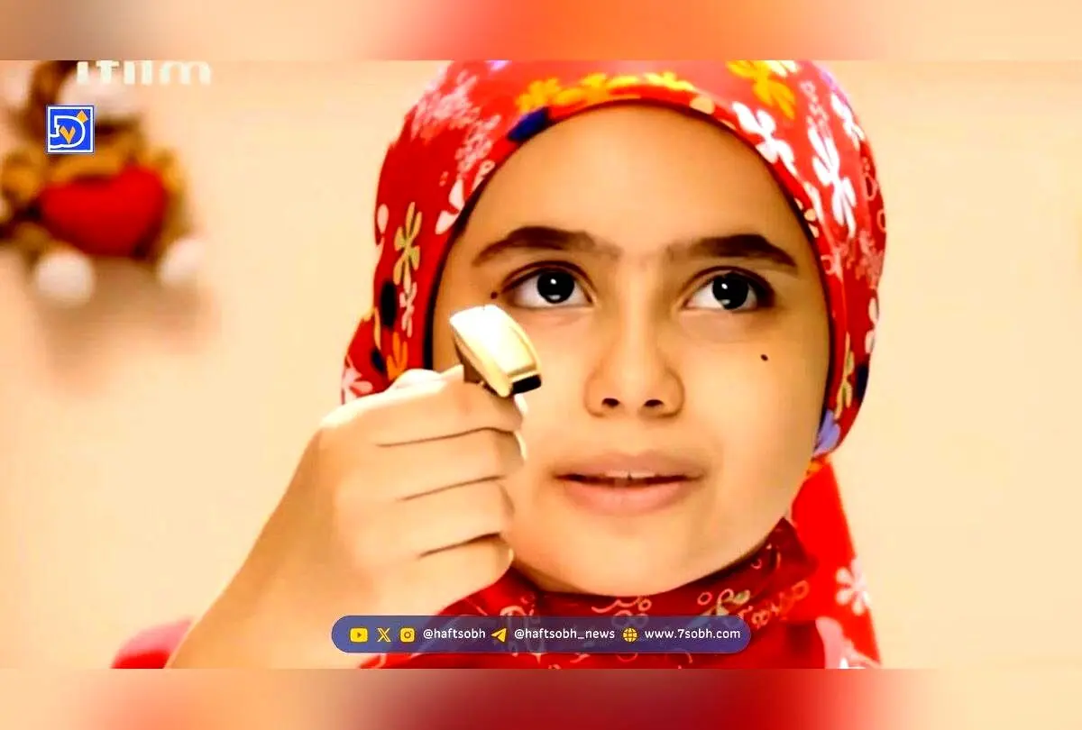بیوگرافی مبینا آتشی و تغییر چهره جذابش + عکس‌های جدید با مادر و همسرش