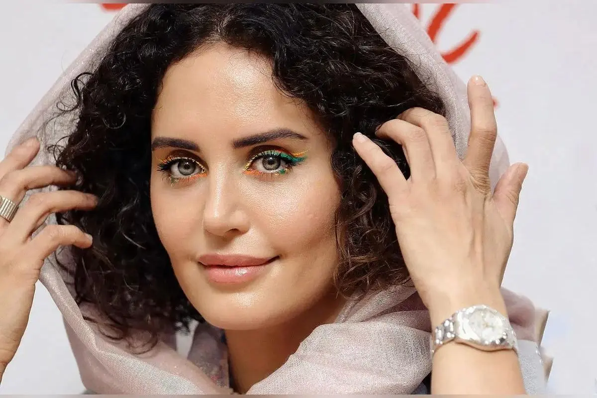 الناز شاکردوست در پارکینگ دچار مشکل شد؛ لحظه جستجوی خودرو در استوری اینستاگرام + عکس