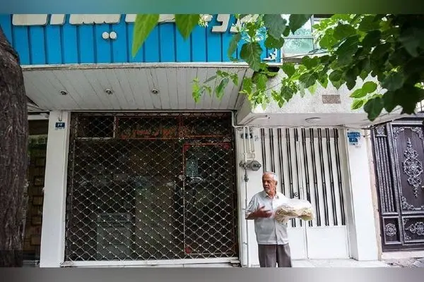 مغازه قدیمی و خاطره‌انگیز خواننده محبوب قبل انقلاب در محله امیریه تهران