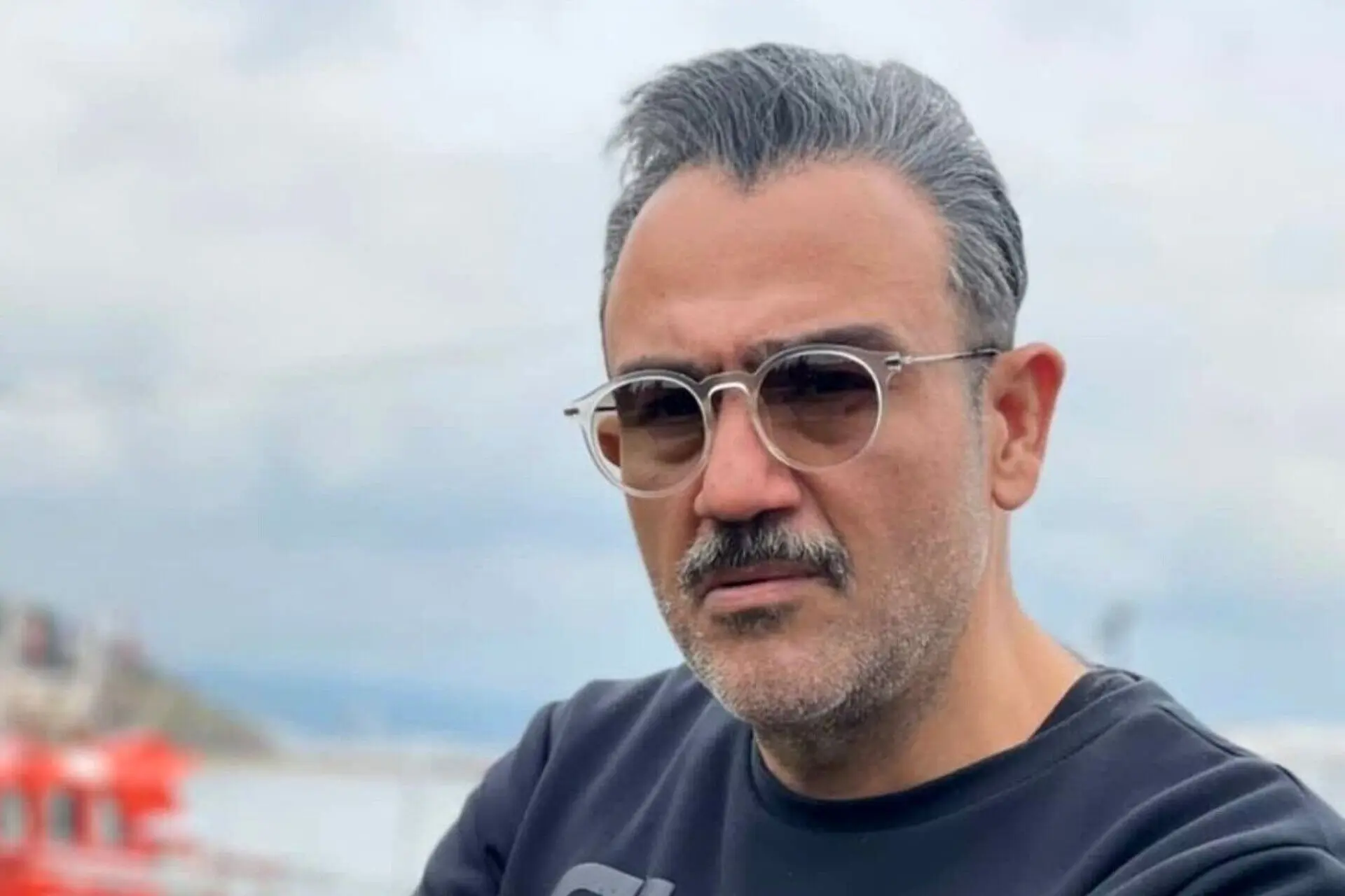 "حمله تند مهران غفوریان به اسنپ و رانندگانش"؛مهران غفوریان از مشکلات اسنپ و رانندگانش انتقاد کرد.