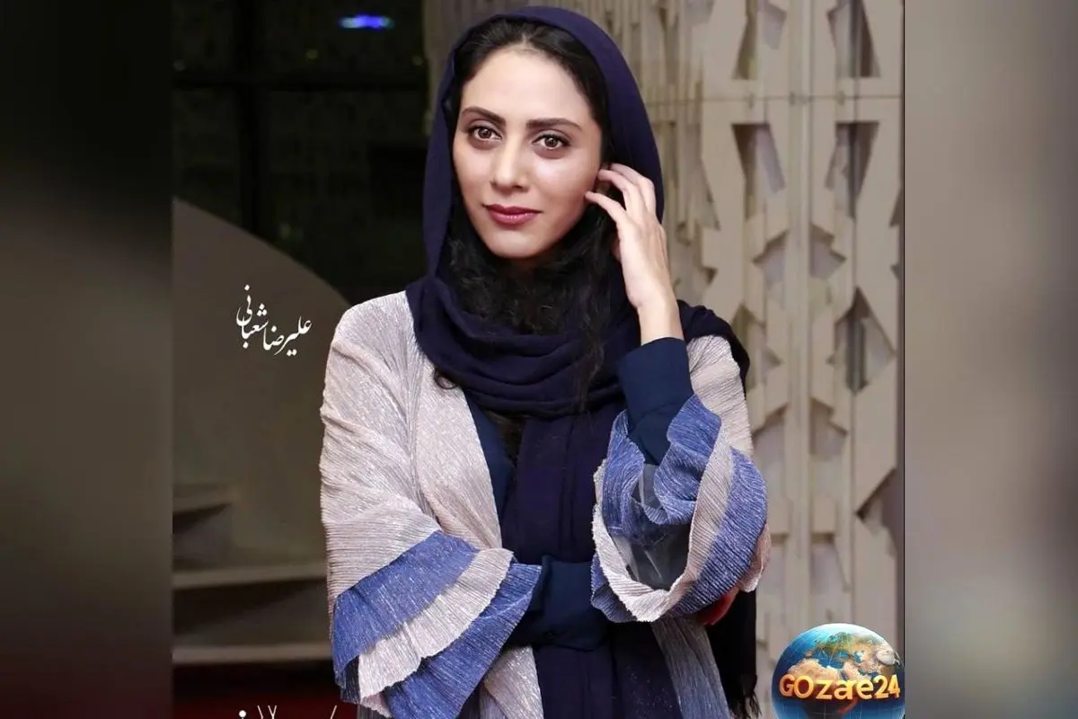 مونا فرجاد در حال استراحت و خستگی در پشت در؛ تصویری جدید در اینستاگرام