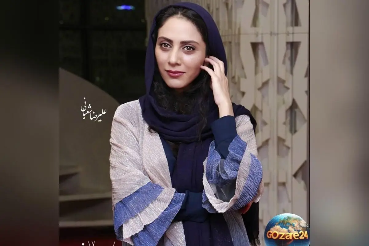 مونا فرجاد در حال استراحت و خستگی در پشت در؛ تصویری جدید در اینستاگرام