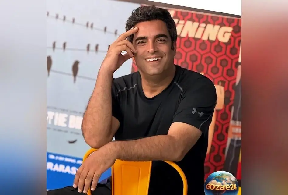 تصویر جدید منوچهر هادی، کارگردان مشهور و همسر سابق یکتا ناصر، با کش مو بر مچ و داستان زندگی از خانواده شهید