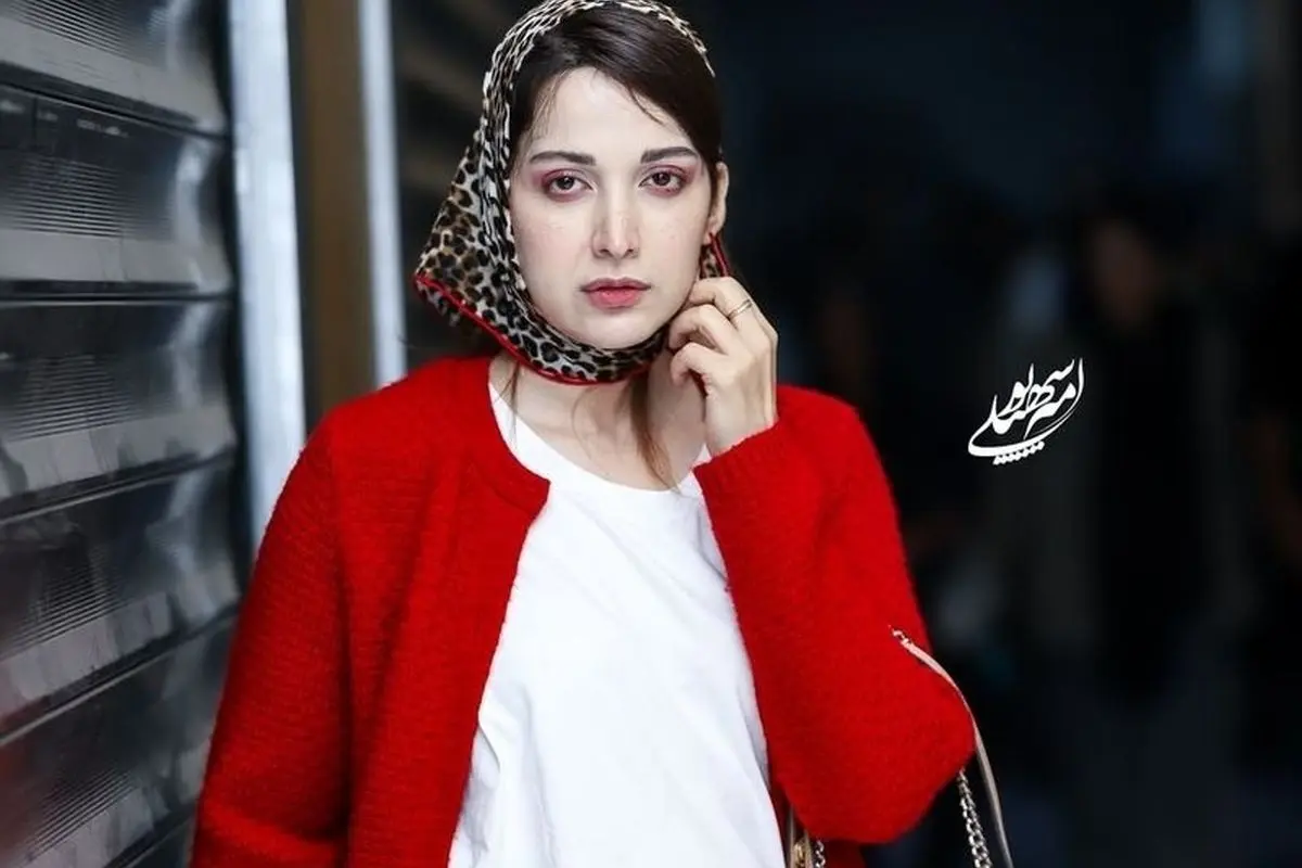 روشنک گرامی با استایل چروک و کارگری در منزل؛ عکس جدید و جالب او در اینستاگرام