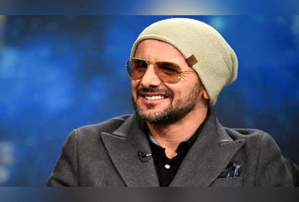 عکس جالب امین حیایی با طرفداران در خیابان؛ لحظه‌ای متفاوت و دیدنی