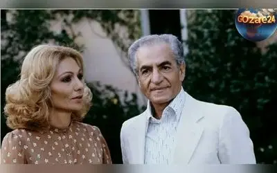 عکس تاریخی سفر در زمان: جایزه بهرام بیضایی از فرح پهلوی در جشنواره فیلم تهران ۱۳۵۱