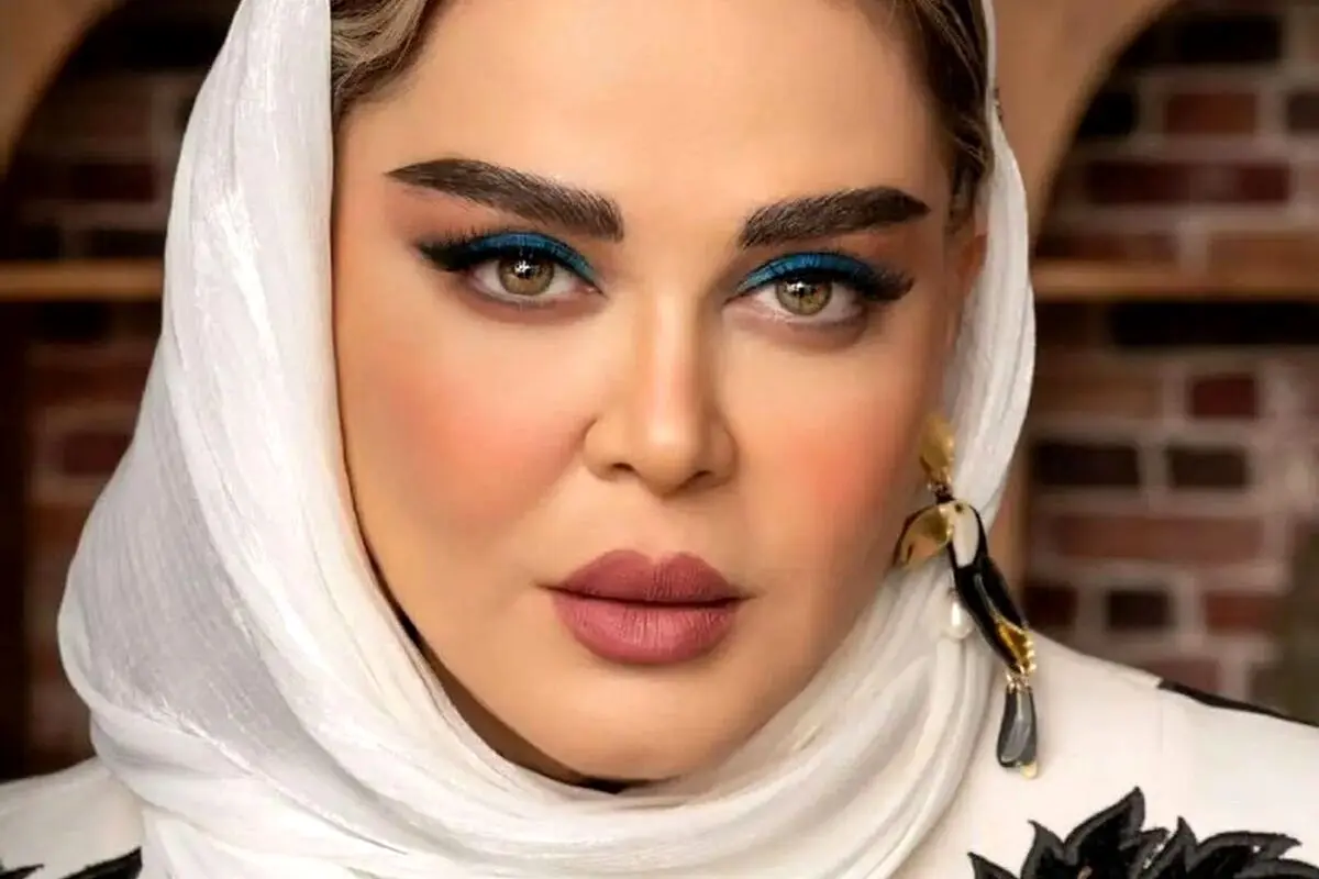 تاب سواری بهاره رهنما با کفش پاشنه بلند؛ راه رفتن با این کفشا چجوری ممکنه؟!