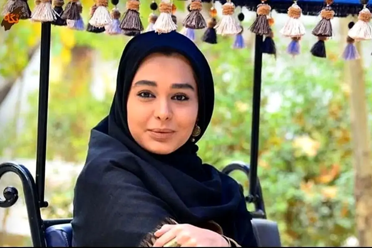 تصاویر دلربای سانیا سالاری در حاشیه نمایش‌نامه خوانی؛ ژست‌های بی‌نظیر و لحظات خاص