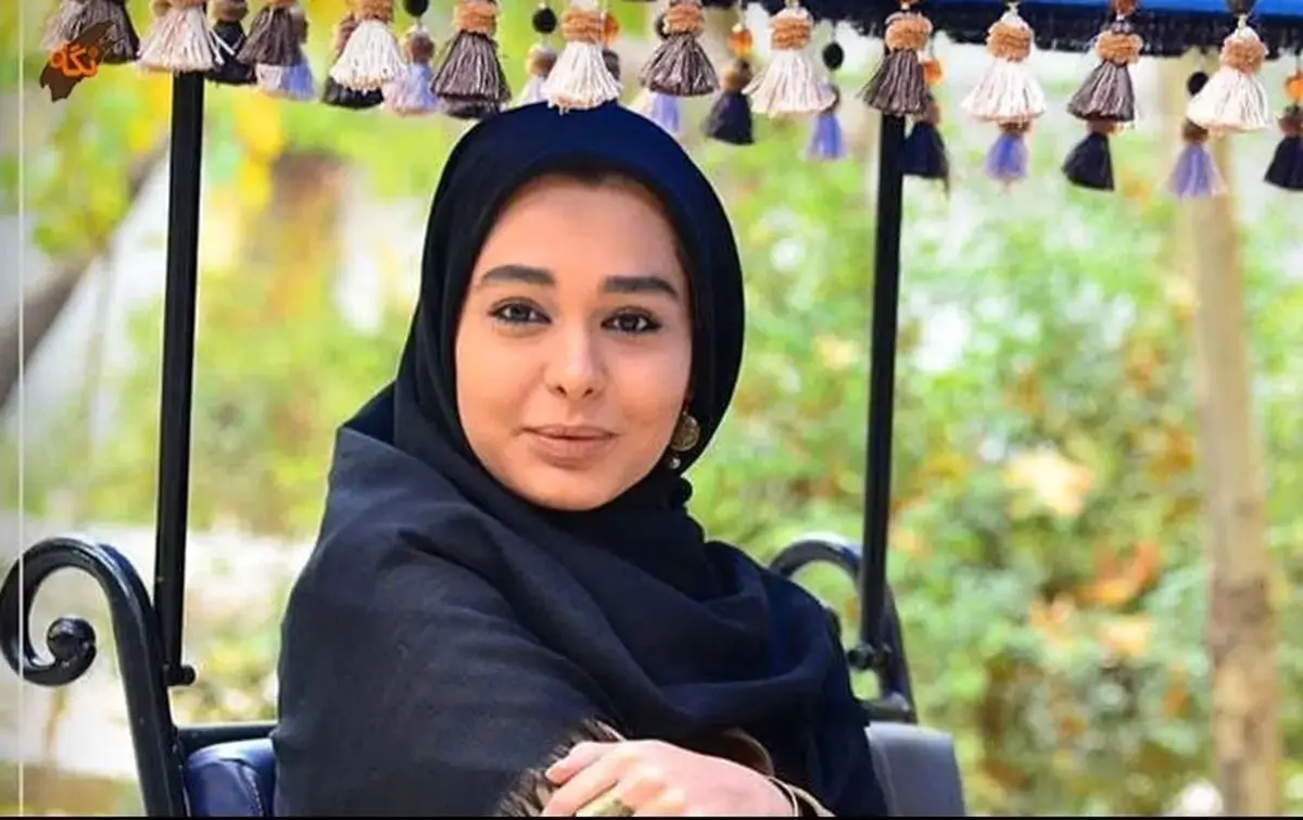 تصاویر دلربای سانیا سالاری در حاشیه نمایش‌نامه خوانی؛ ژست‌های بی‌نظیر و لحظات خاص
