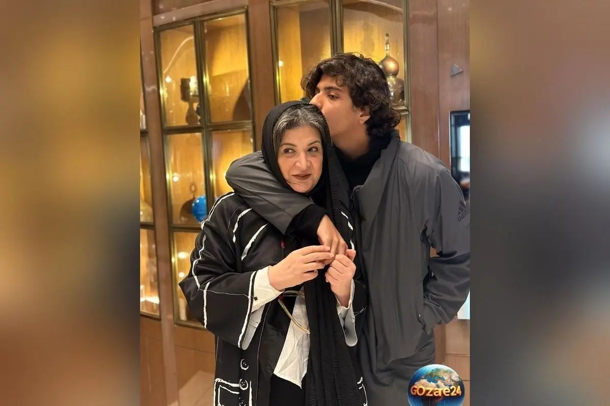 عکس جدید آیین جعفری و دوقلوهای پایتخت در پشت صحنه؛ تغییرات چشمگیر و لحظههای یادگاری در کنار سارا و نیکا