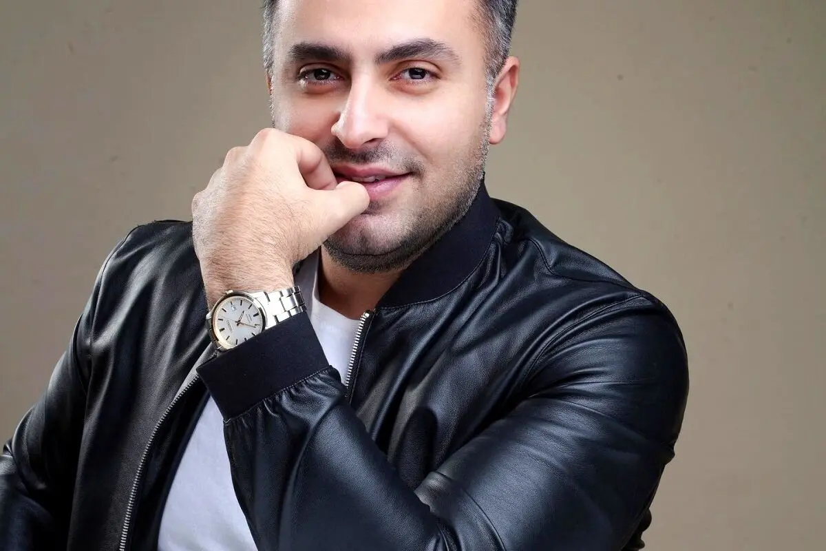 عکس جدید علیرضا طلیسچی با استایل رسمی و کت شلواری که هوادارانش را شیفته کرد!