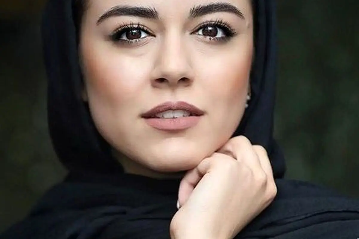 میز غذای رنگارنگ و خوشمزه ماهور الوند در رستوران + بیوگرافی و عکس خانوادگی
