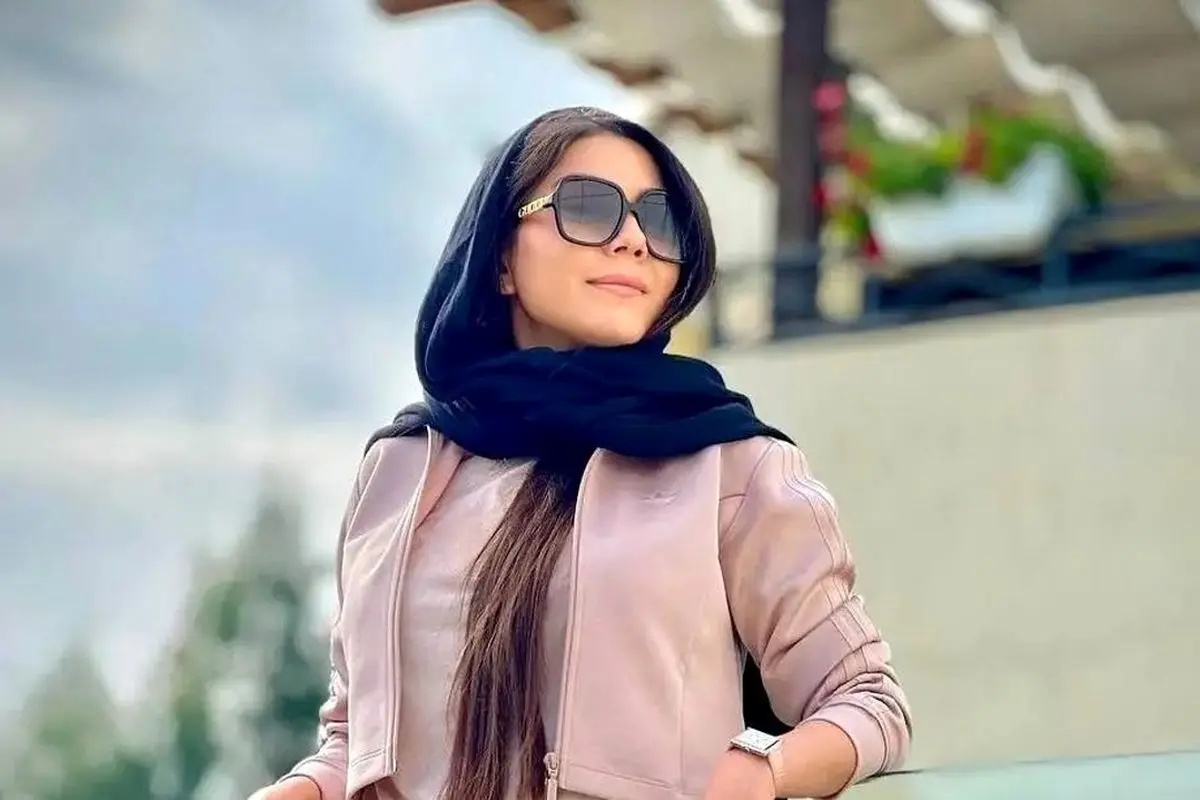 تصویر خانوادگی آزاده زارعی بازیگر آوای باران و لحظاتی خاص با خانواده
