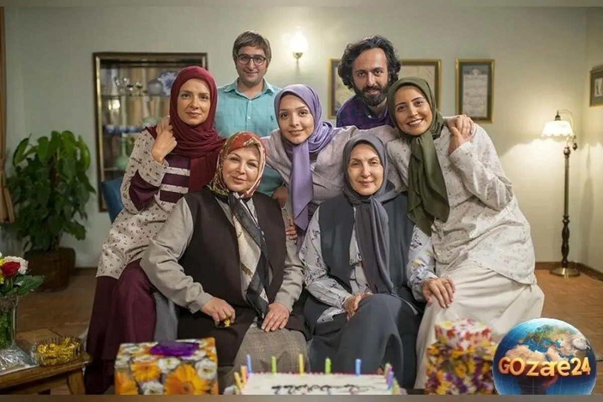 سلفی شیطنت‌آمیز المیرا دهقانی در پشت صحنه سریال «لحظه گرگ و میش» را ببینید!